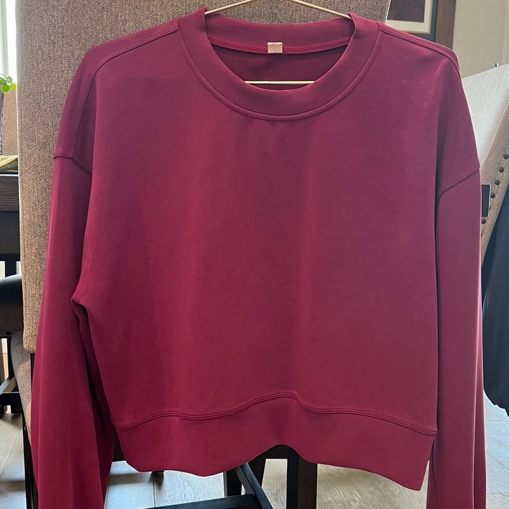 Lululemon Softstreme Perfectly Oversized Cropped Crew Magenta Size 6